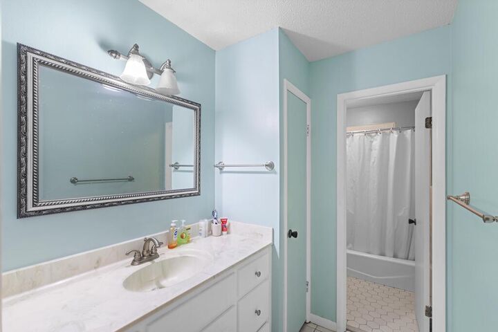 Property Photo:  608 Collingswood Drive  AL 36301 