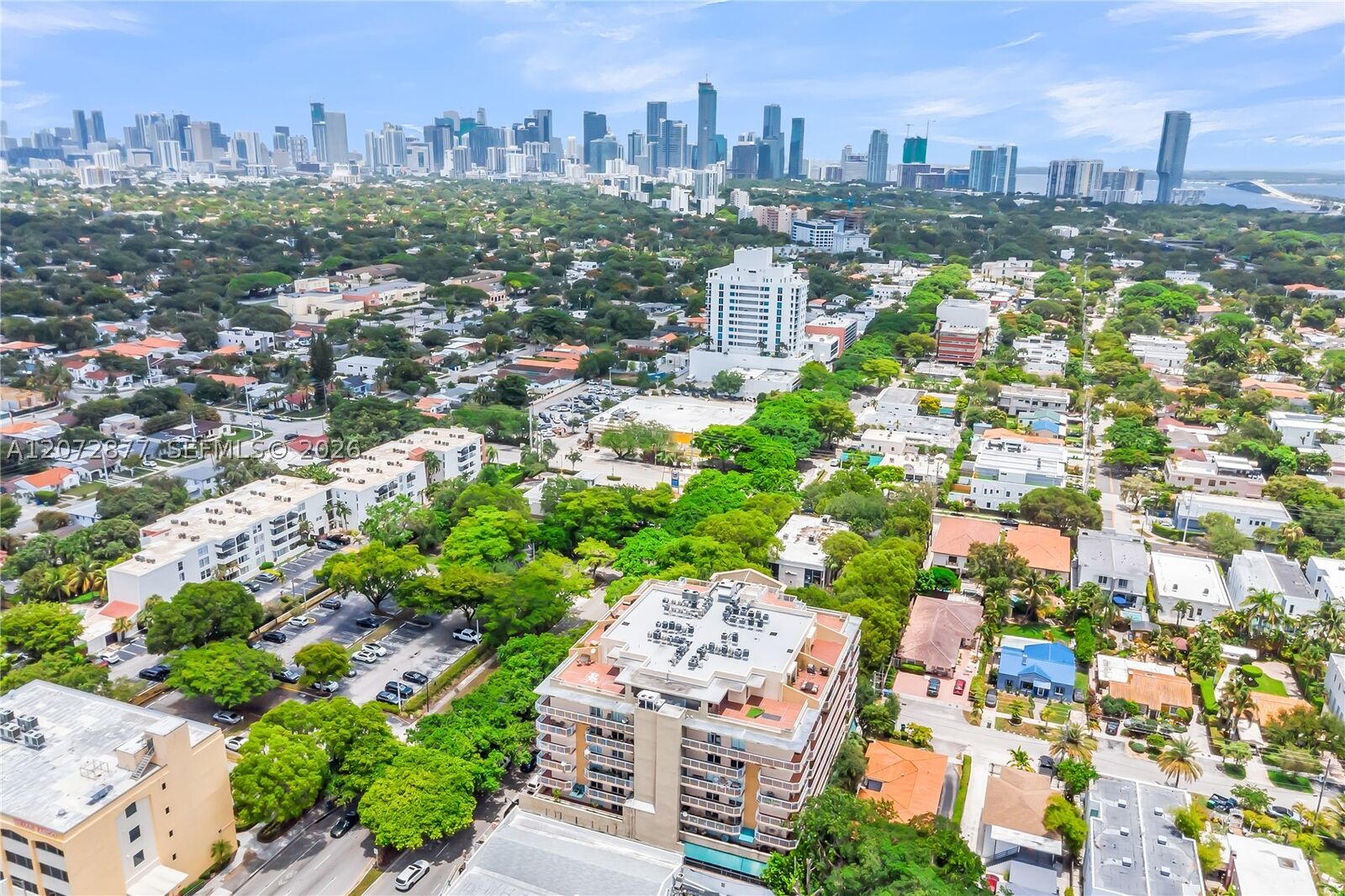 Property Photo:  1650 Coral Way Ph-9  FL 33145 