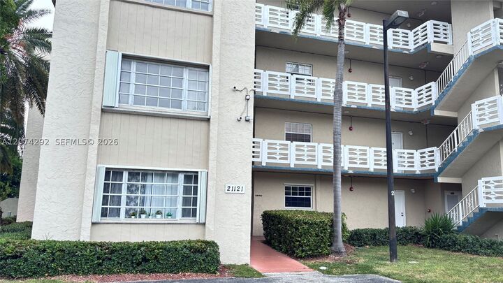 Property Photo:  21121 SW 85th Ave 308  FL 33189 