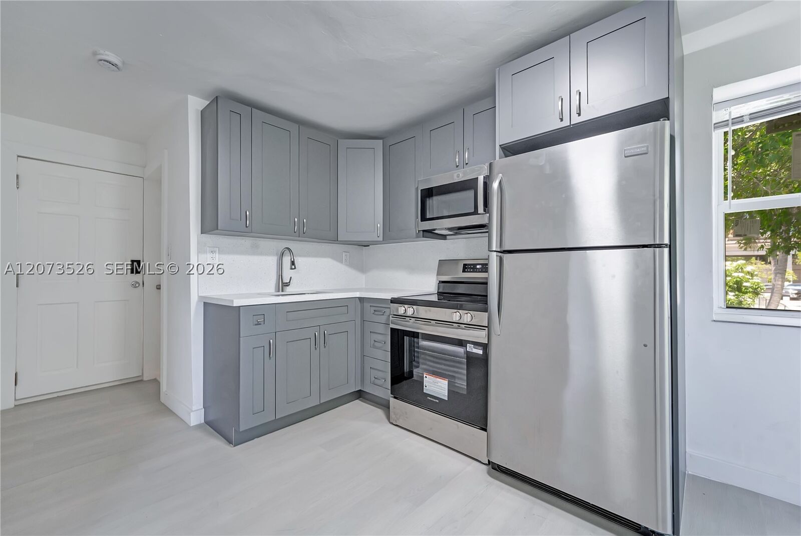 Property Photo:  769 NW 10th St 4  FL 33136 
