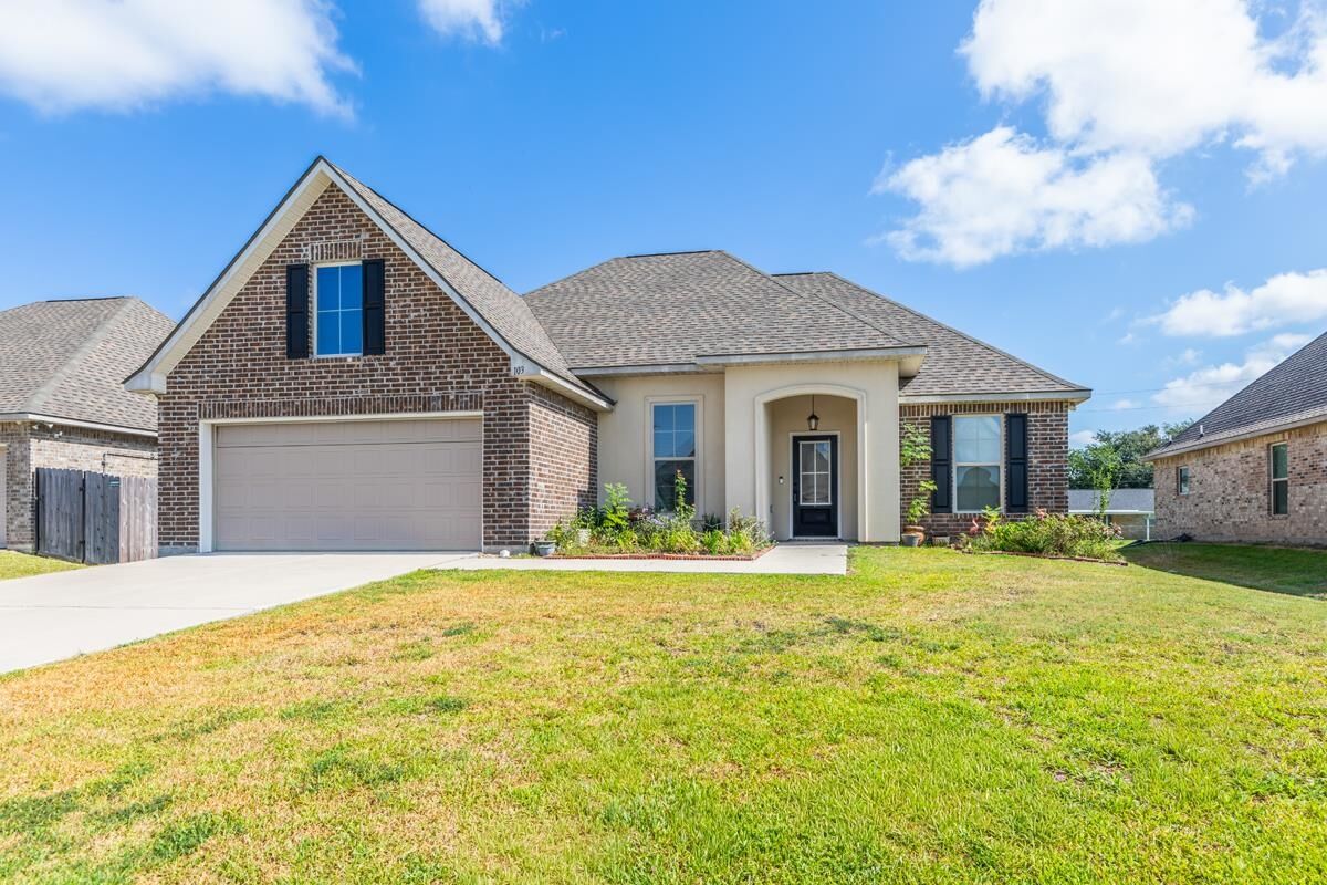 Property Photo: 103 Hayden Ln. TX 77630