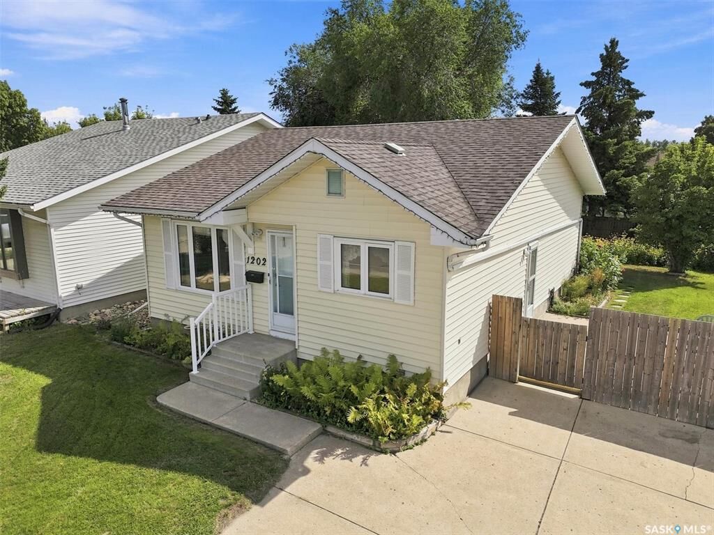 Property Photo:  1202 McCormack Road  SK S7M 5L9 