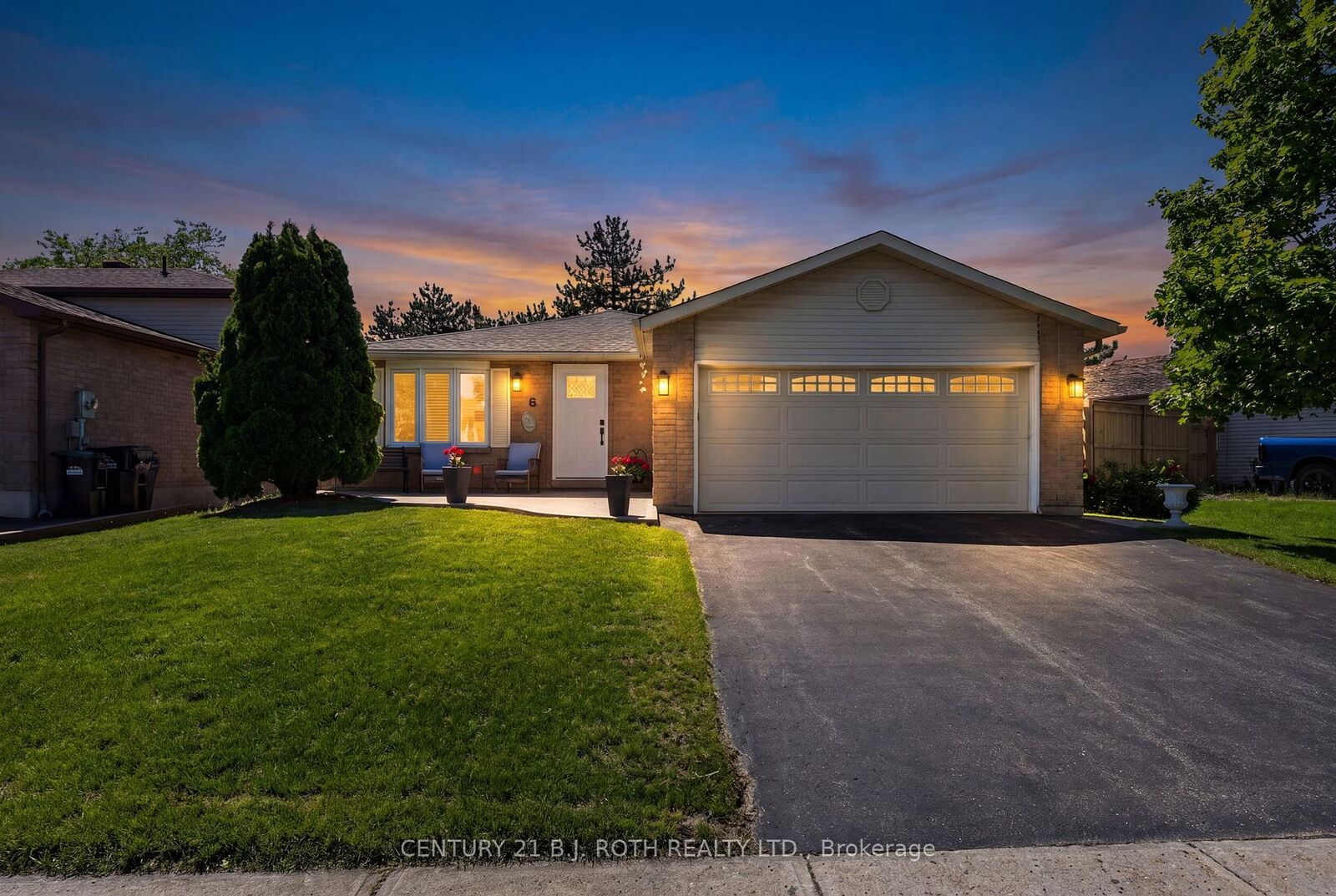Property Photo: 6 Ford Street ON L4N 5X2