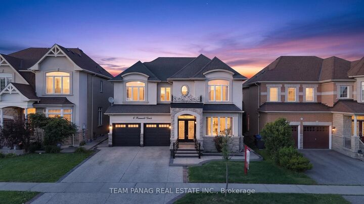 Property Photo: 6 Bainsville Circle ON L6P 3A5