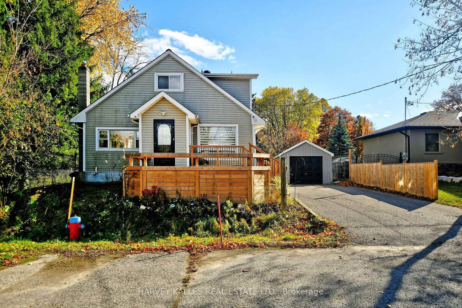 Property Photo:  11 Penny Place  ON L4E 2W5 