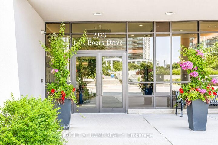 Property Photo: 1 De Boers Drive 608 ON M3J 0G6