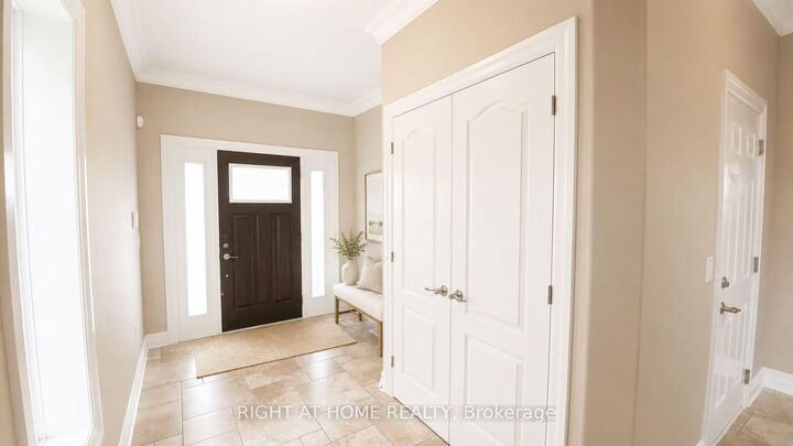 Property Photo: 882 Kettleridge Street ON N6H 0E7