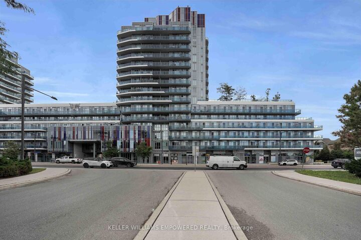 Property Photo: 9471 Yonge Street N 811 ON L4C 0Z5