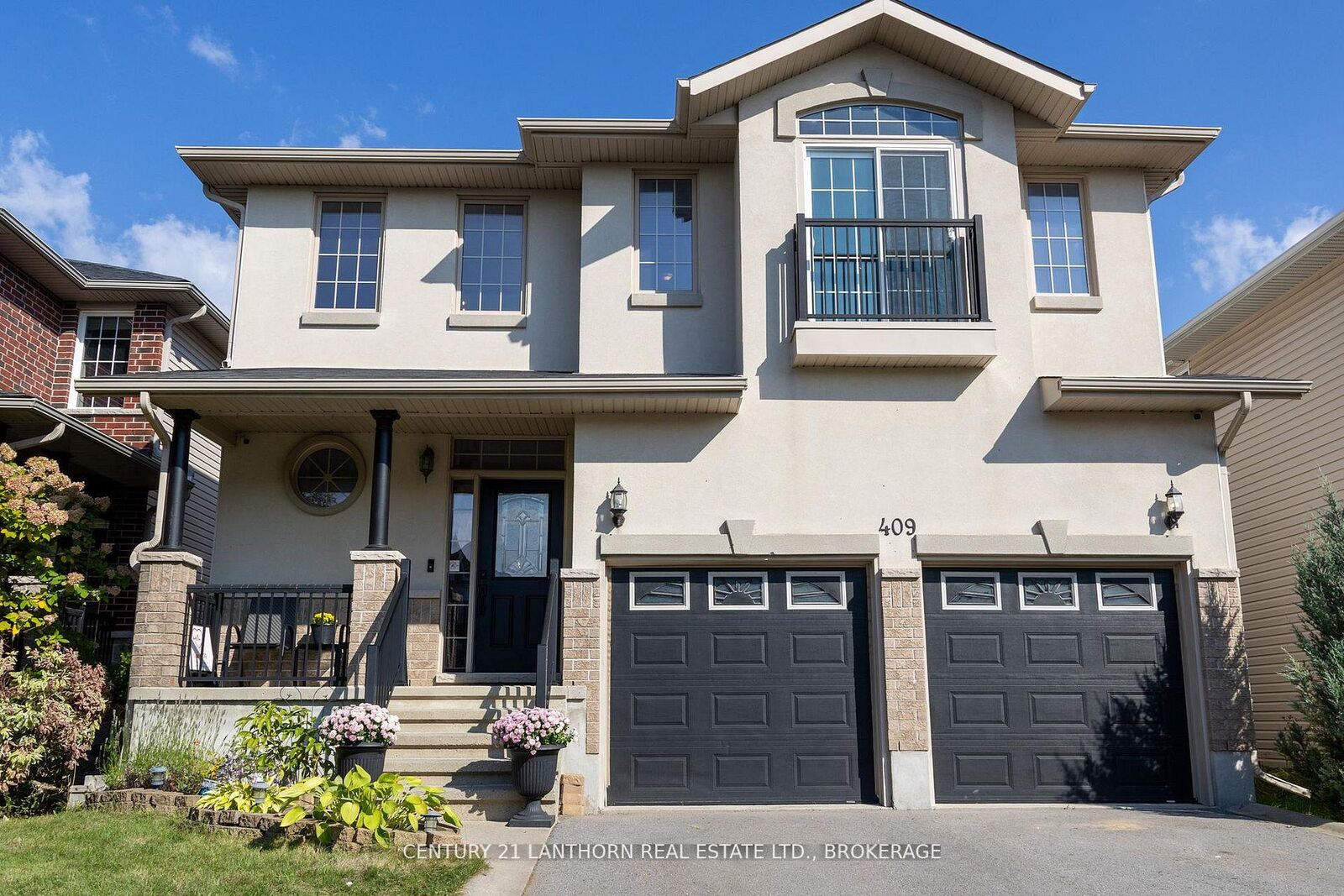 Property Photo:  409 Cavendish Crescent  ON K7P 0E7 