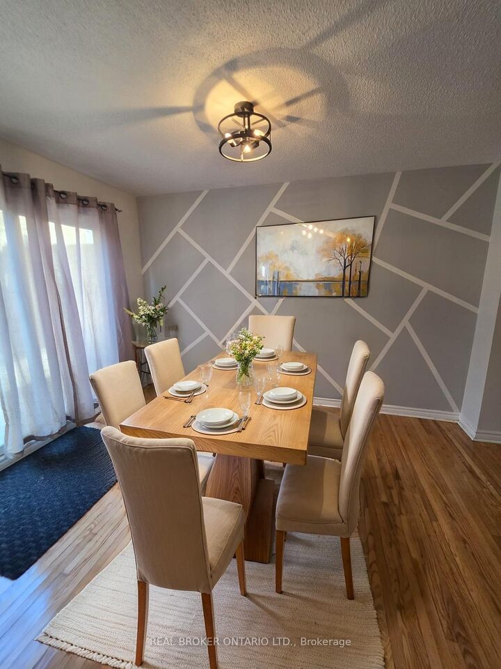 Property Photo:  275 Blake Street 12  ON L4M 1K7 