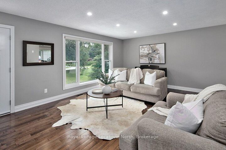 Property Photo: 124 Greenfield Drive ON N4L 1W6