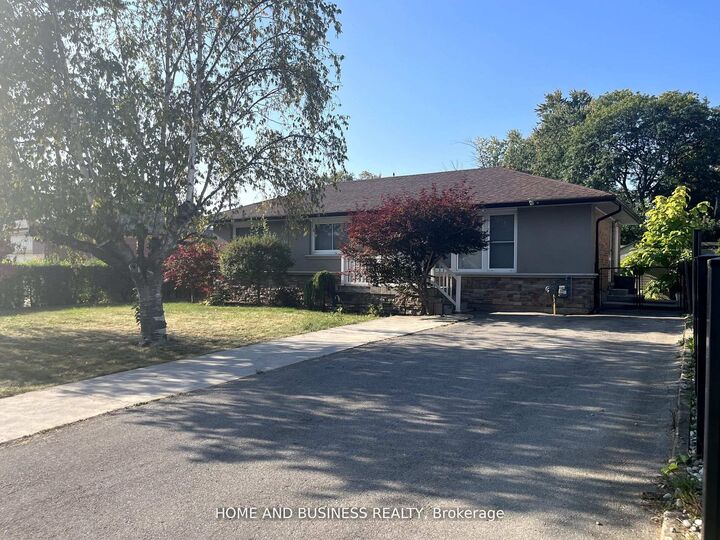 Property Photo: 376 Ashbury Road ON L6K 2M7
