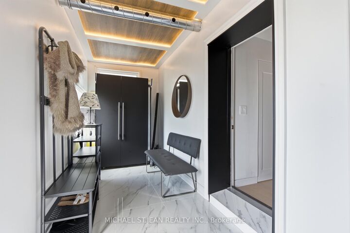 Property Photo:  19 Grove Street  ON L8N 1P4 