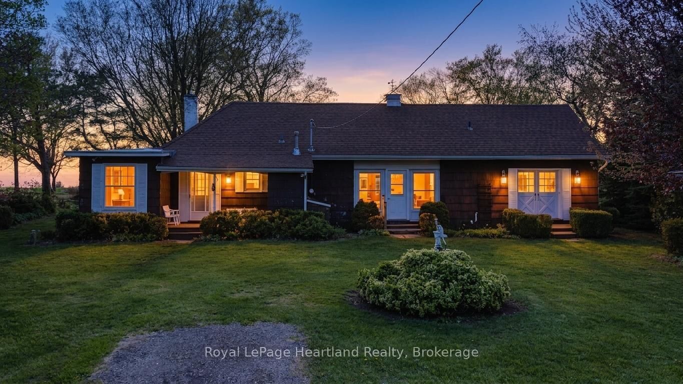 Property Photo: 33730 Smith Avenue ON N7A 3Y2