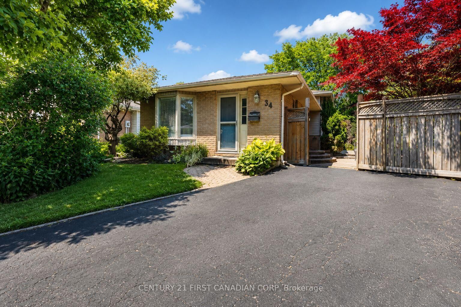 Property Photo:  34 Speight Court  ON N5V 3J3 