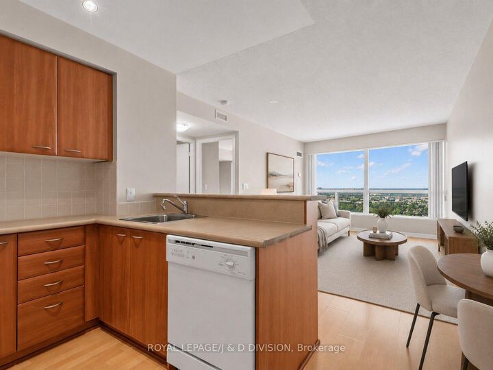 Property Photo:  38 Lee Centre Drive 3002  ON M1H 3J7 