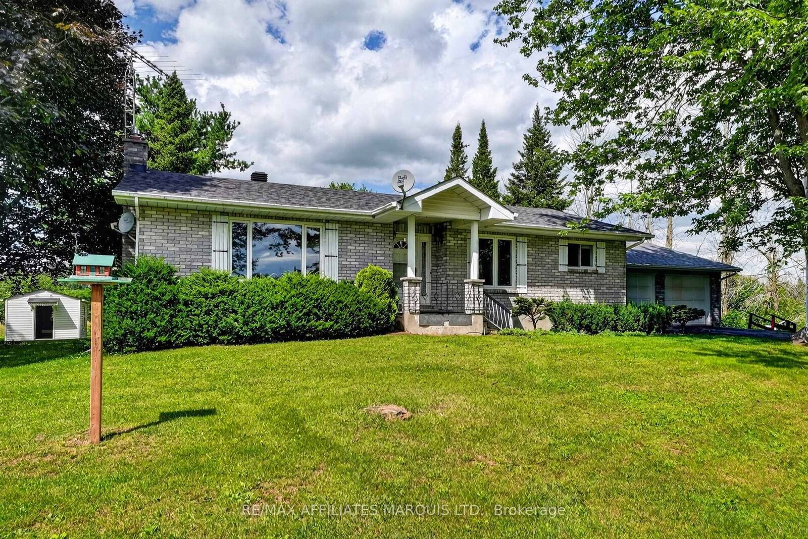 Property Photo:  19485 Glen Road  ON K0C 2J0 