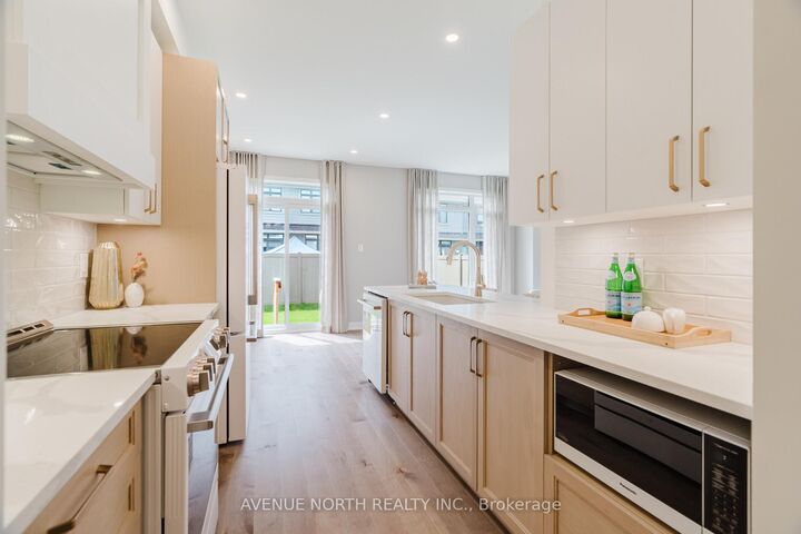 Property Photo:  1200 Spoor Street  ON K2W 0N5 