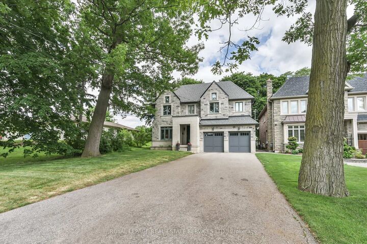 439 Martin Grove Road — photo 1