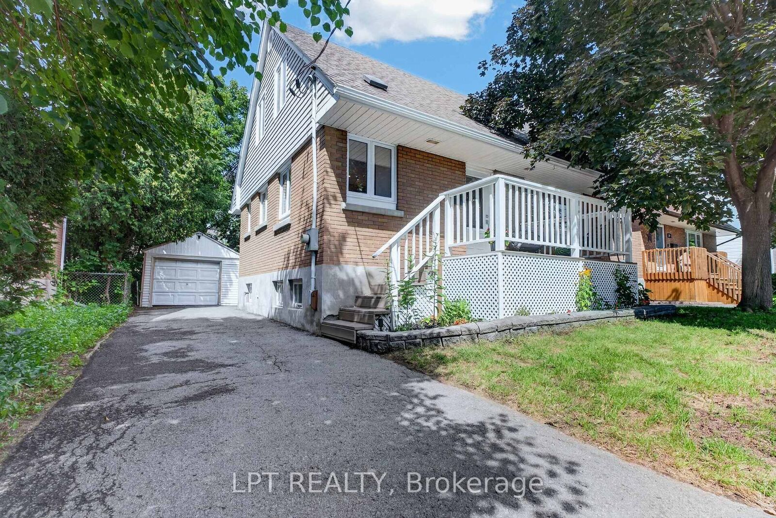 Property Photo:  337 Joffre-Belanger Way  ON K1L 5K5 
