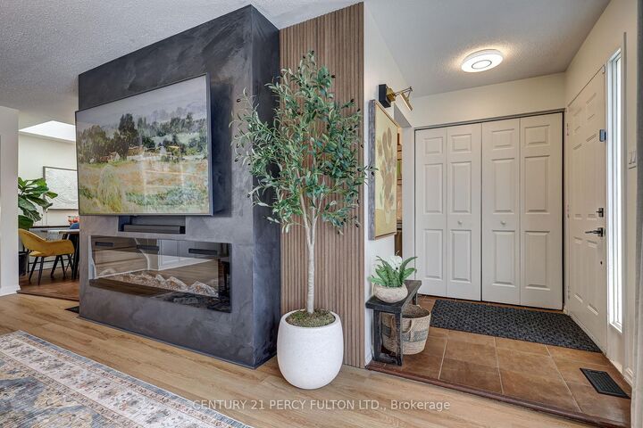 Property Photo: 132 Sundridge Crescent ON N5Z 4R7