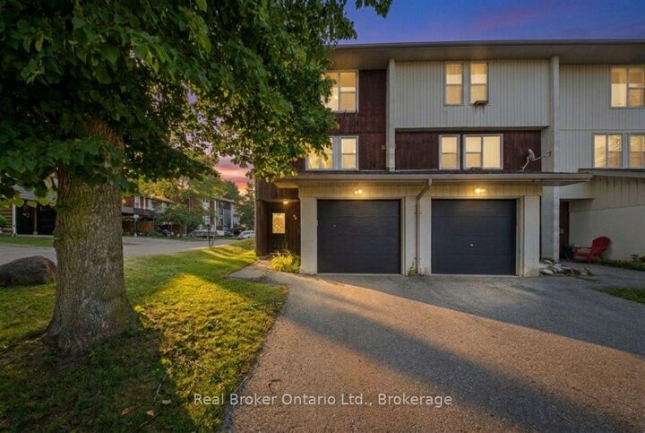 Property Photo:  135 Chalmers Street S 93  ON N1R 6M2 