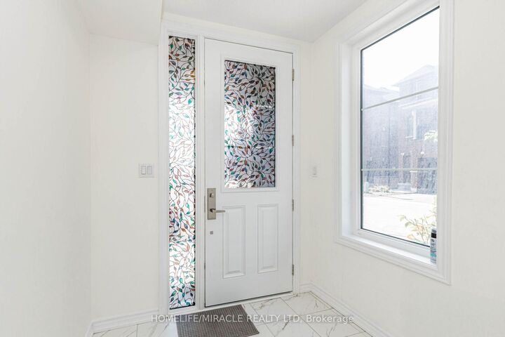 Property Photo:  32 Arcola Street  ON L6P 4N7 