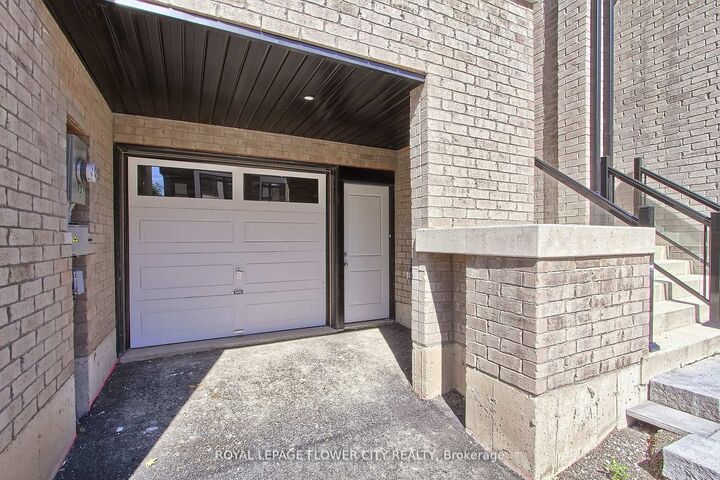 Property Photo:  69 Sidney Rose Common N/A  ON L2T 0B3 