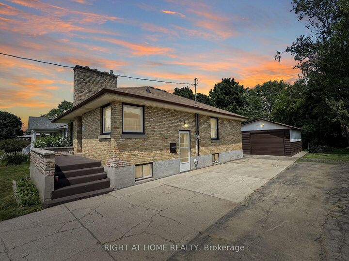326 Avondale Road — photo 1