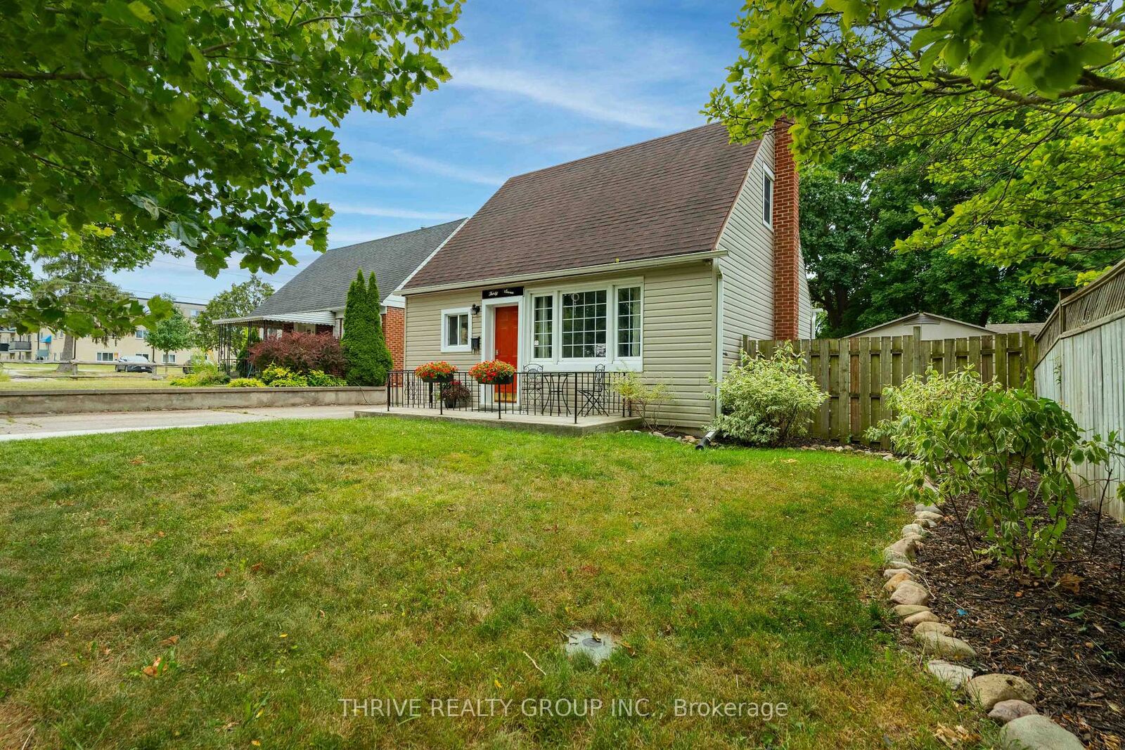 Property Photo:  37 Mincing Lane  ON N5Y 3R1 