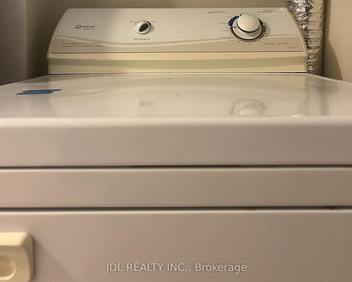 Property Photo:  23 Pineway Blvd Boulevard Unit A Bsmt  ON M2H 1A3 