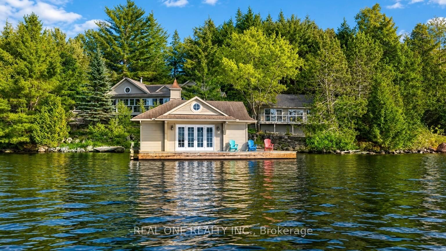 Property Photo: 3013 Muskoka Road 117 N/A ON P0B 1A0