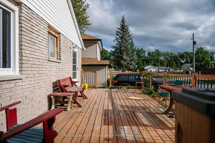 Property Photo: 10 Wooler Road ON K8V 4J5