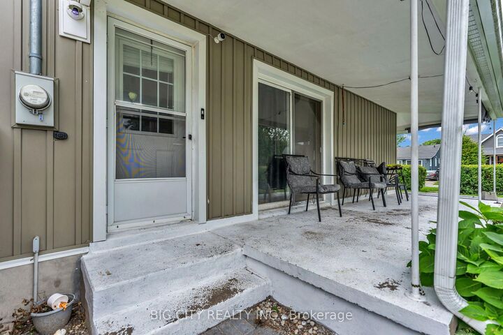 Property Photo:  16 East Avenue  ON N5R 3T1 
