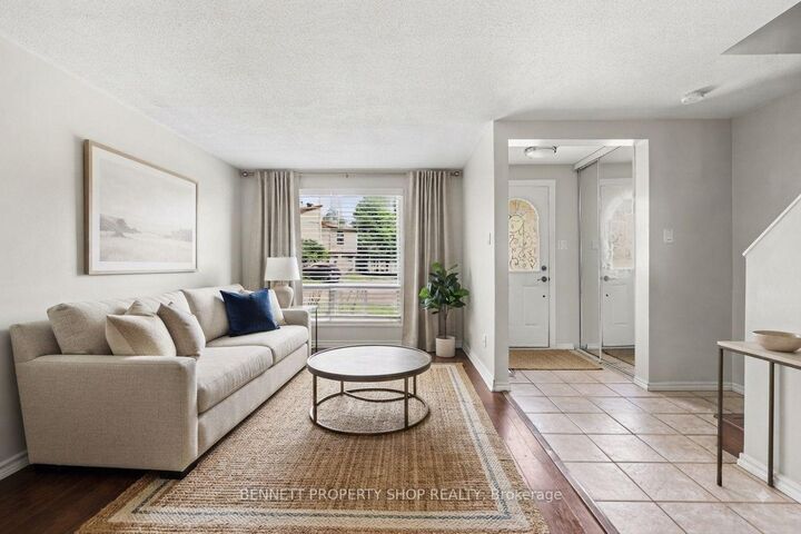 Property Photo: 1439 Bethamy Lane ON K1J 8P7