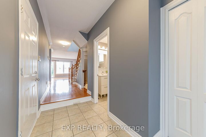 Property Photo:  4220 Kelly Farm Drive  ON K1T 0A5 