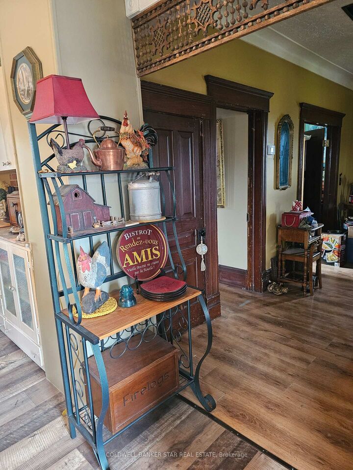 Property Photo:  29860 Irish School Road N  ON N0P 1M0 