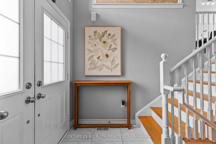 Property Photo: 211 Roy Drive ON L0M 1S0