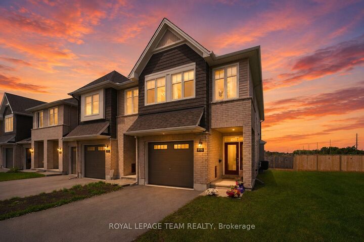 715 Maverick Crescent — photo 1