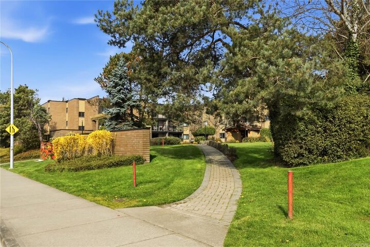 1870 McKenzie Ave #224 — photo 1