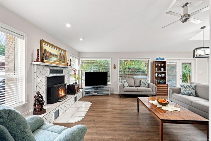 Property Photo: 2319 Island Hwy E BC V9P 9E2