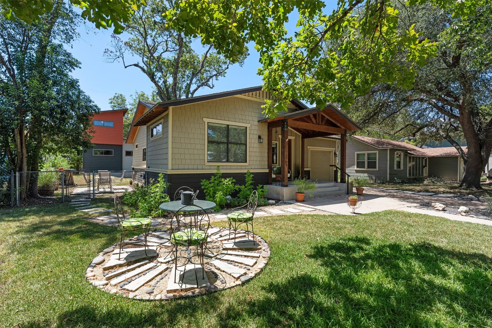Property Photo:  2709 Geraghty Avenue  TX 78757 