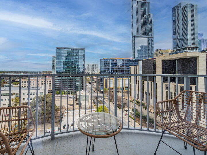 Property Photo:  360 Nueces Street 1018  TX 78701 