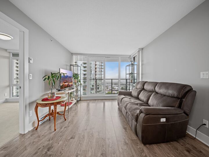 Property Photo: 4189 Halifax Street 2805 BC V5C 0H9