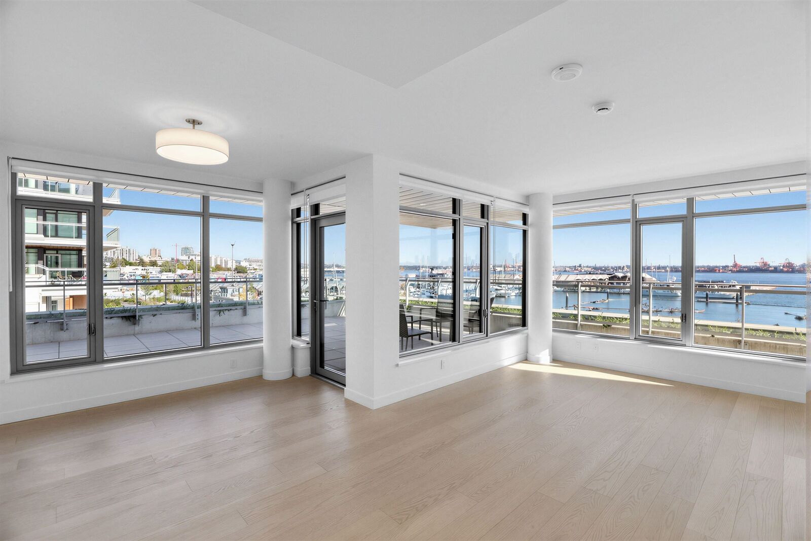 Property Photo: 785 Harbour Way 308 BC V7P 0G3