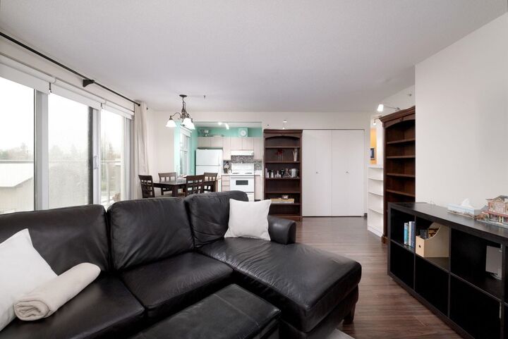 Property Photo: 4868 Fraser Street Ph8 BC V5V 4H5