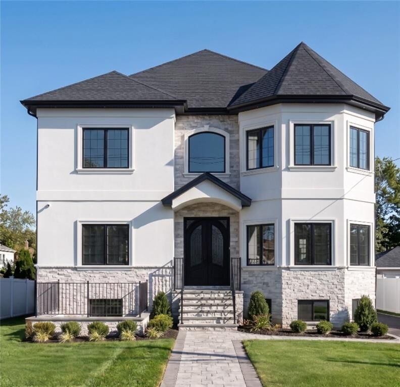 Property Photo:  218 Graham Avenue  NY 10314 