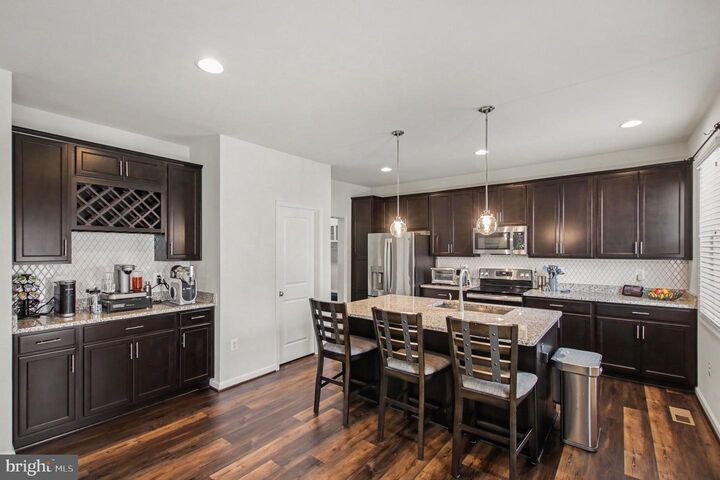 Property Photo: 9510 Hillcrest Drive VA 22407