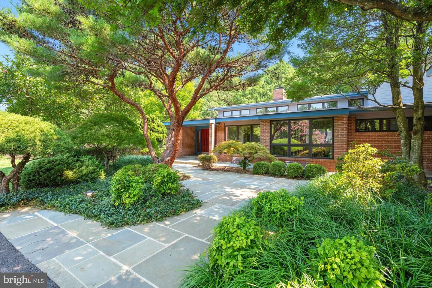 Property Photo:  17026 Barn Ridge Drive  MD 20906 