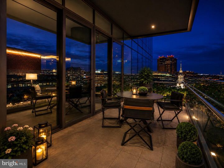 Property Photo:  500 Walnut Street 1101/02  PA 19106 